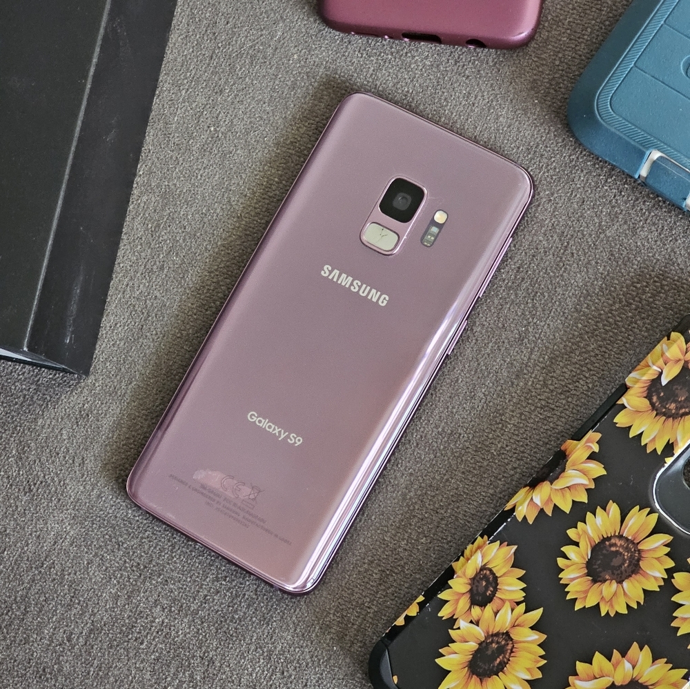 Unlocked Samsung S9 with original box and 3 cases including Otterbox - Picture 6 of 15